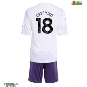 Manchester United Casemiro #18 Bortaställ Barn 2025-26 Kortärmad (+ Korta byxor)